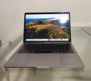 Apple MacBook Pro 2020 |Core i7, 16GB Ram, 512GB SSD|13"
