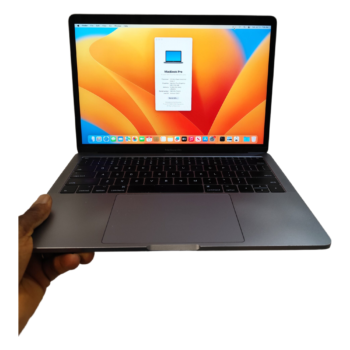 MacBook-Pro-2017-i7-8GB-256GB-SSD-13in-TouchBar-Pre-owned