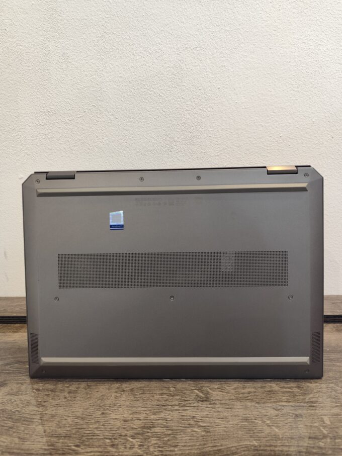 HP Zbook Studio G5|Xeon| 32GB Ram DDR4|1TB SSD| Quadro P1000 4GB