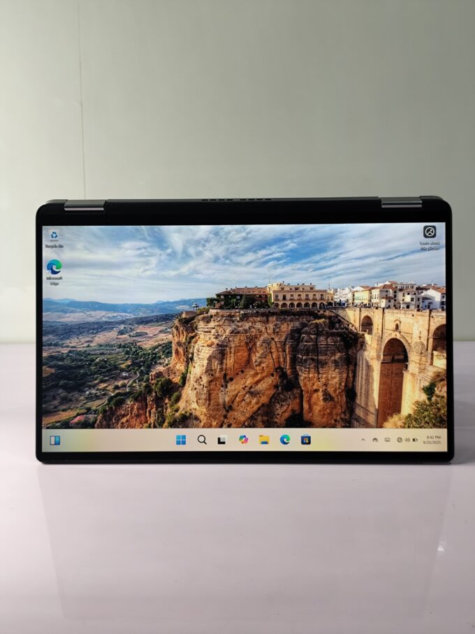 Dell Latitude 7400 x360 Touch| Core i7| 16GB RAM| 256GB SSD|
